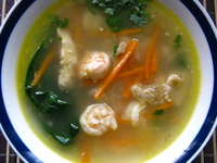 chicken and prawn clear soup